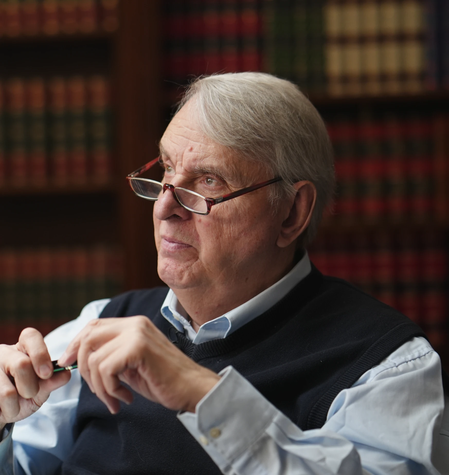 Евгений Жаринов